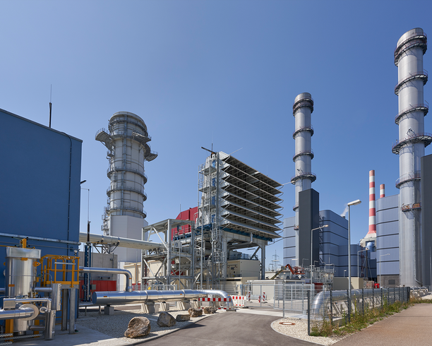 Moderne Gas-Kraftwerke schonen das Klima und sichern die Stromversorgung.